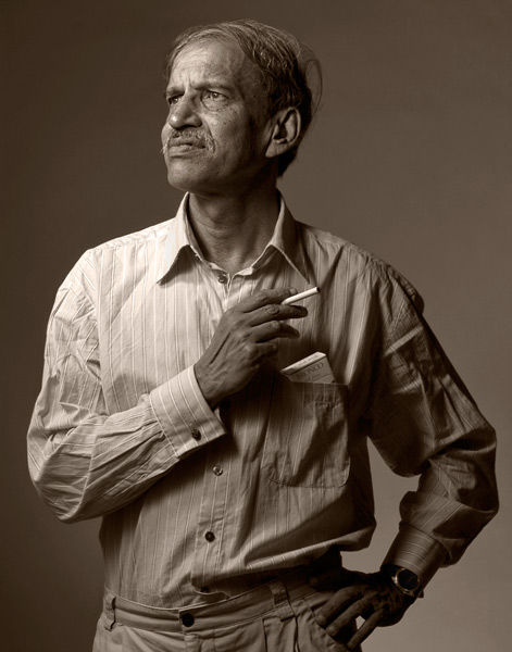 off-camera flash portrait