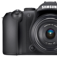 Samsung NX10: A Digital SLR in a Compact Hybrid Body