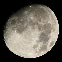 Shooting an Incredible Moon Photograph – Photo Premium