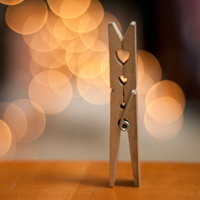 Quick Tip: Creating Artificial Bokeh in Your Own Home