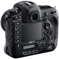 Sibling Rivalry: The Canon 1DX and Nikon D4